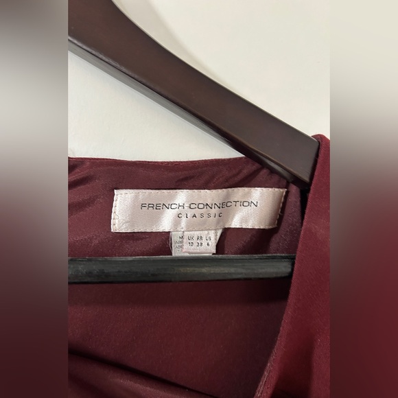 Burgundy French Connection dress in a size 6 - Picture 3 of 3